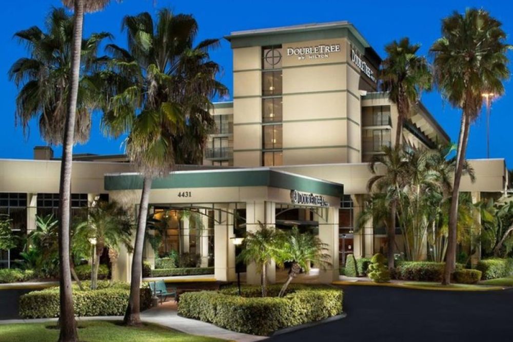 Doubletree By Hilton Hotel Palm Beach Gardens In Palm Beach